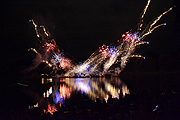 Fwuerwerk am Olympiasee (©Foto: Ingrid Grossmann)